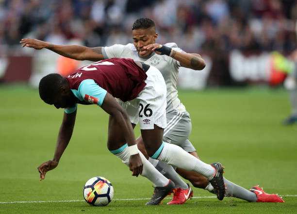 略布局与展 略布局与展