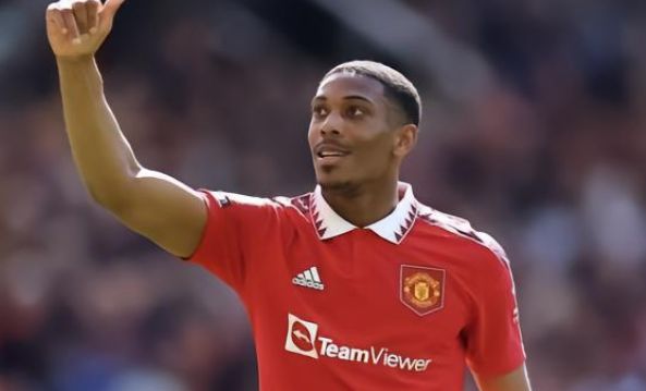 他不仅多次 他不仅多次